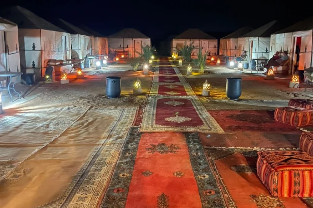 Luxus-Biwak Merzouga – Privates Badezimmer + Kamelritt + Abendessen & Show + Frühstück + Rückfahrt (Kamel & 4x4) - 3