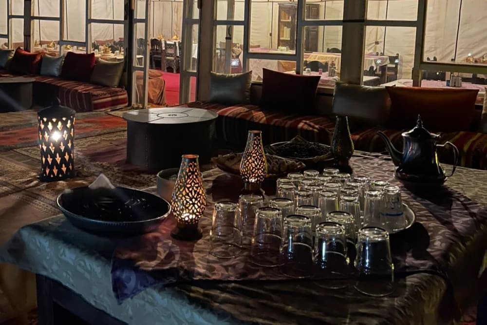 Luxus-Biwak Merzouga – Privates Badezimmer + Kamelritt + Abendessen & Show + Frühstück + Rückfahrt (Kamel & 4x4) - 5