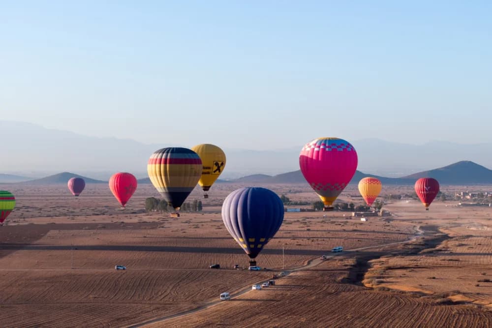 Globo al Amanecer en Marrakech (Vuelo 50–60 Min) + Paseo en Camello de 1h + Desayuno - 3