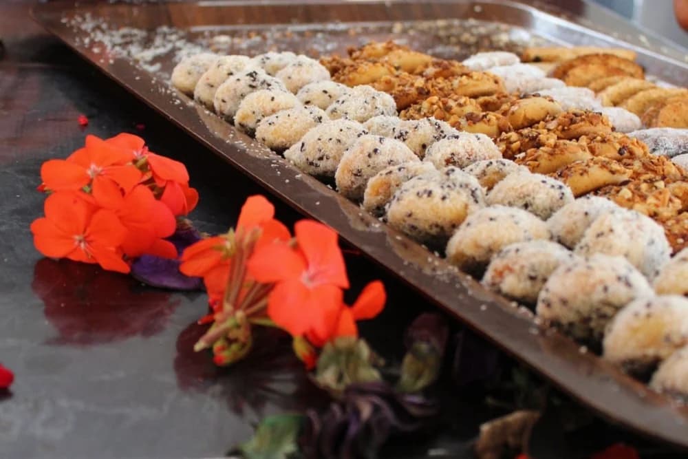 Estancia de Surf de 1 Semana en Taghazout – 5 Días de Clases de Surf + Comidas Completas + 2 Sesiones de Yoga + Alojamiento - 4